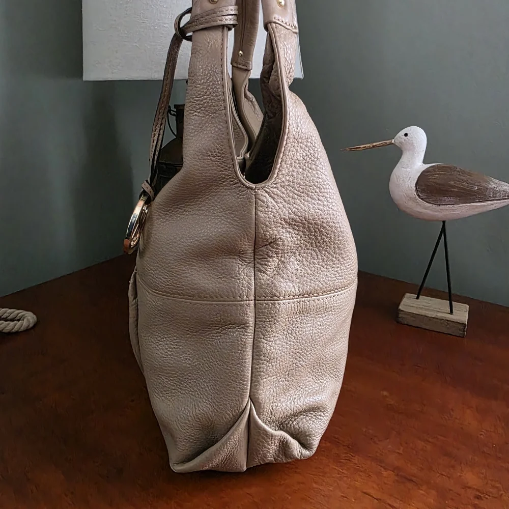 Michael Kors shoulder front